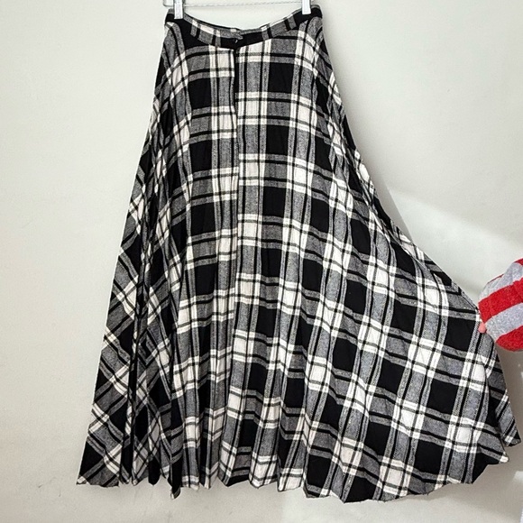 vintage plaid maxi skirt - Picture 3 of 5